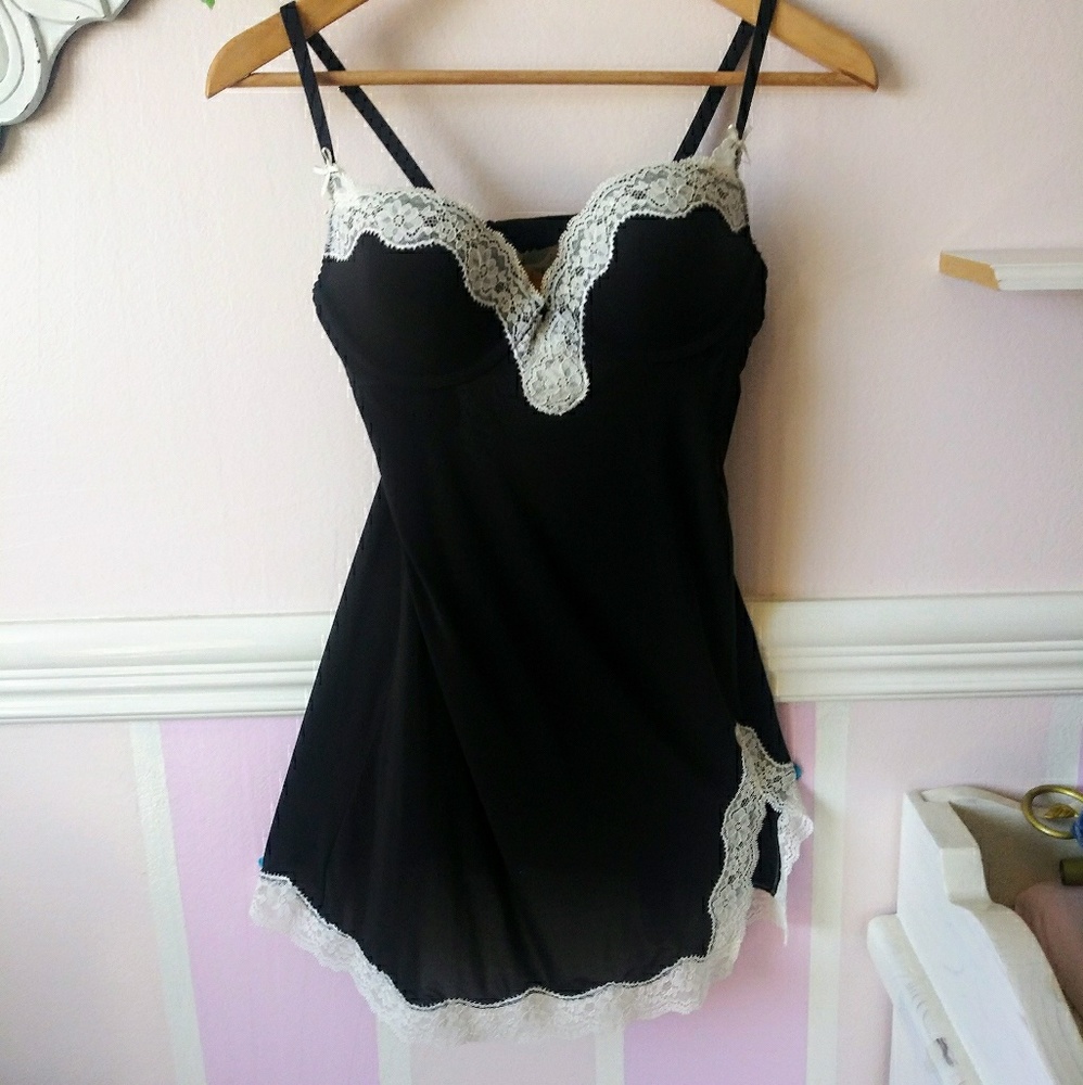 Body By VS Very Sexy Lace Trimmed Negligee